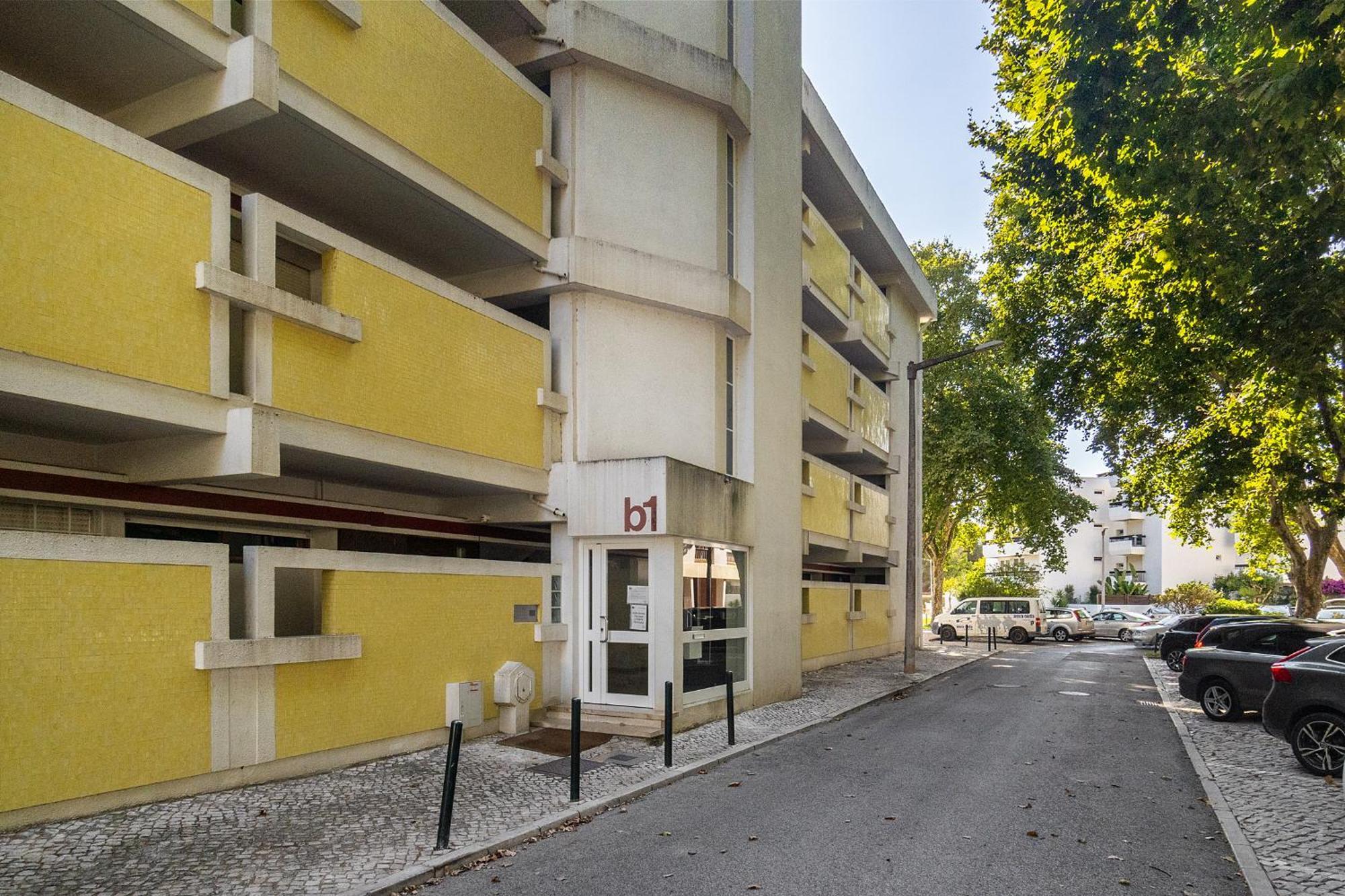Whome Study & Surf Carcavelos 1-Bed By Beach & Nova Sbe Luaran gambar